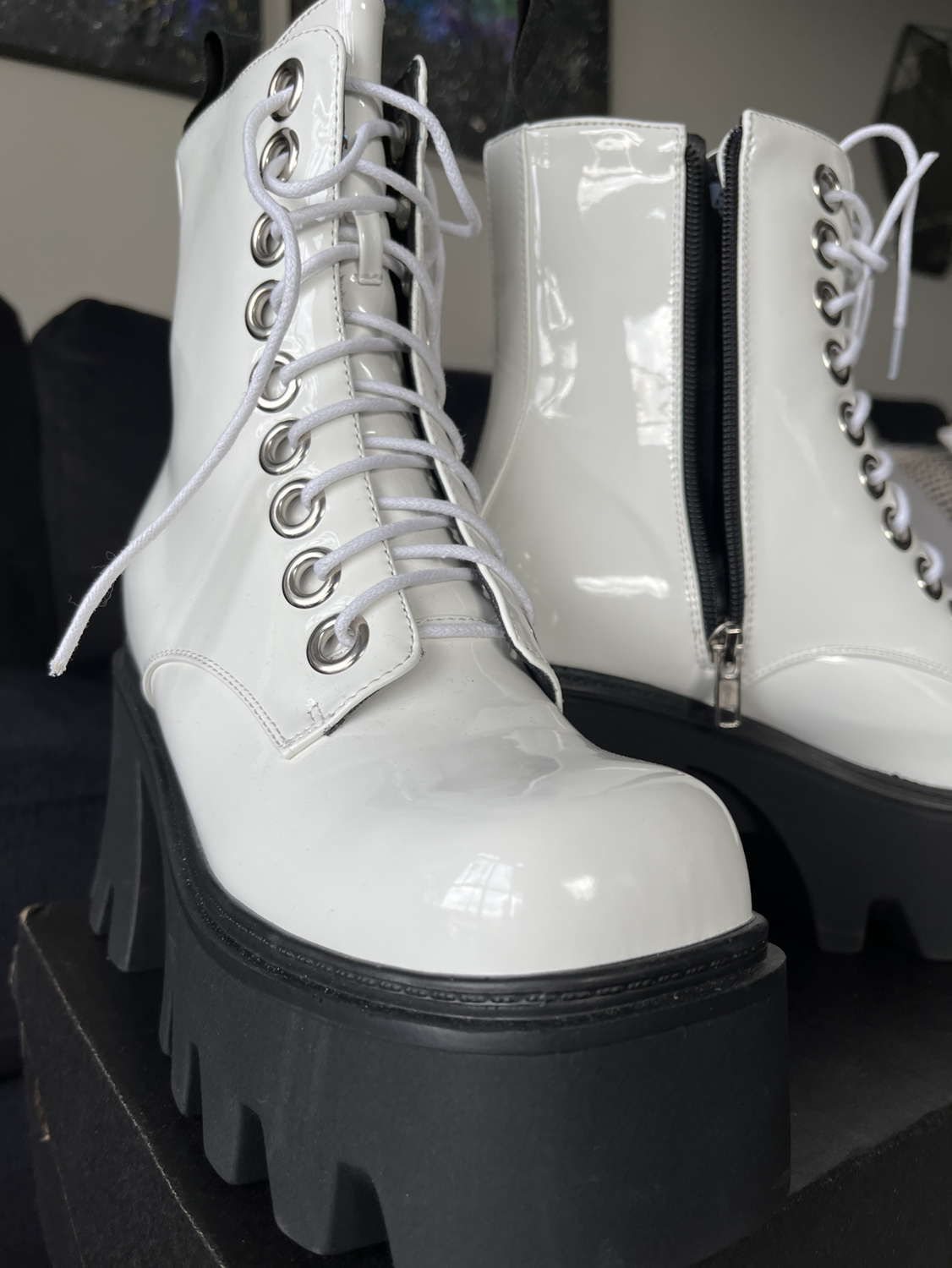 BRAND NEW Women's Size US.6. Patented White Platform Boots. image indicator(3)