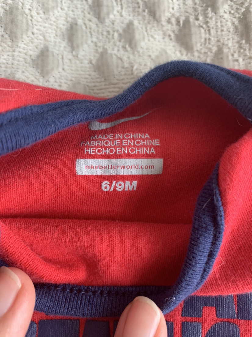 🦃 Nike baby onesie 6-9 months image indicator(2)