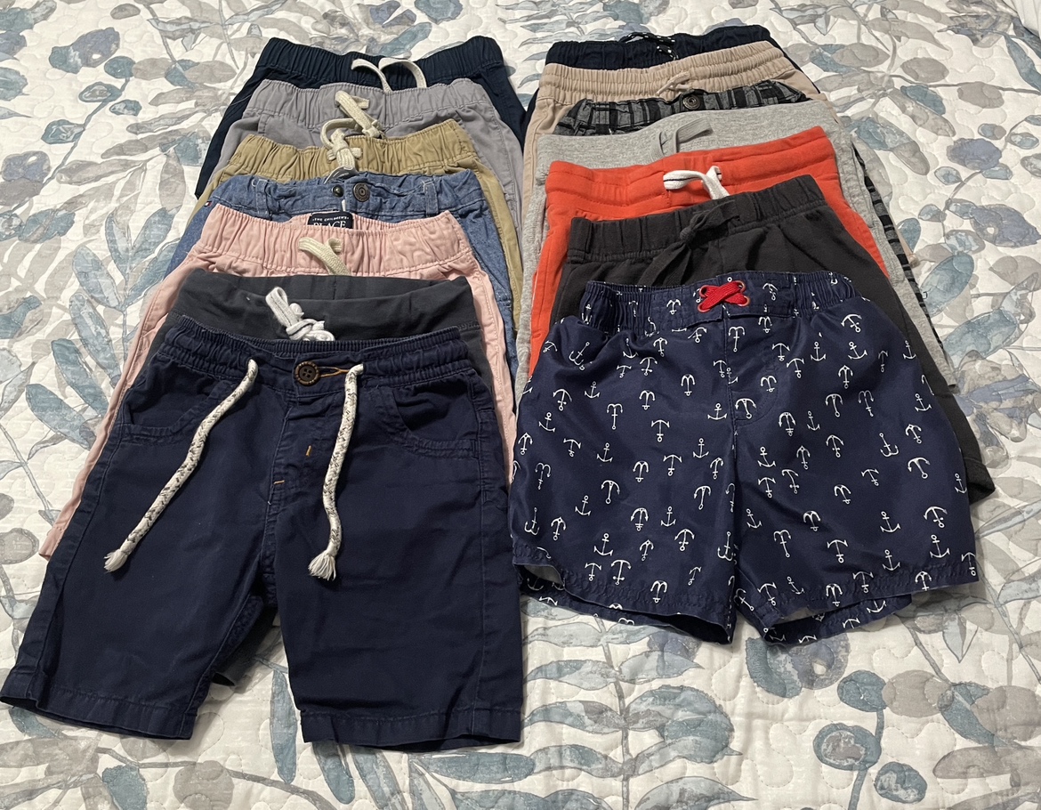 14 pairs of shorts-3T