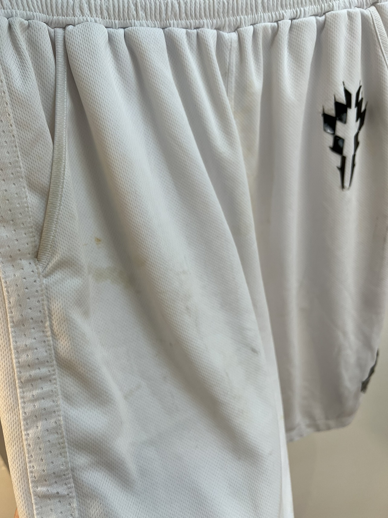 Marcelo Burlon Fuego shorts white - photo 3