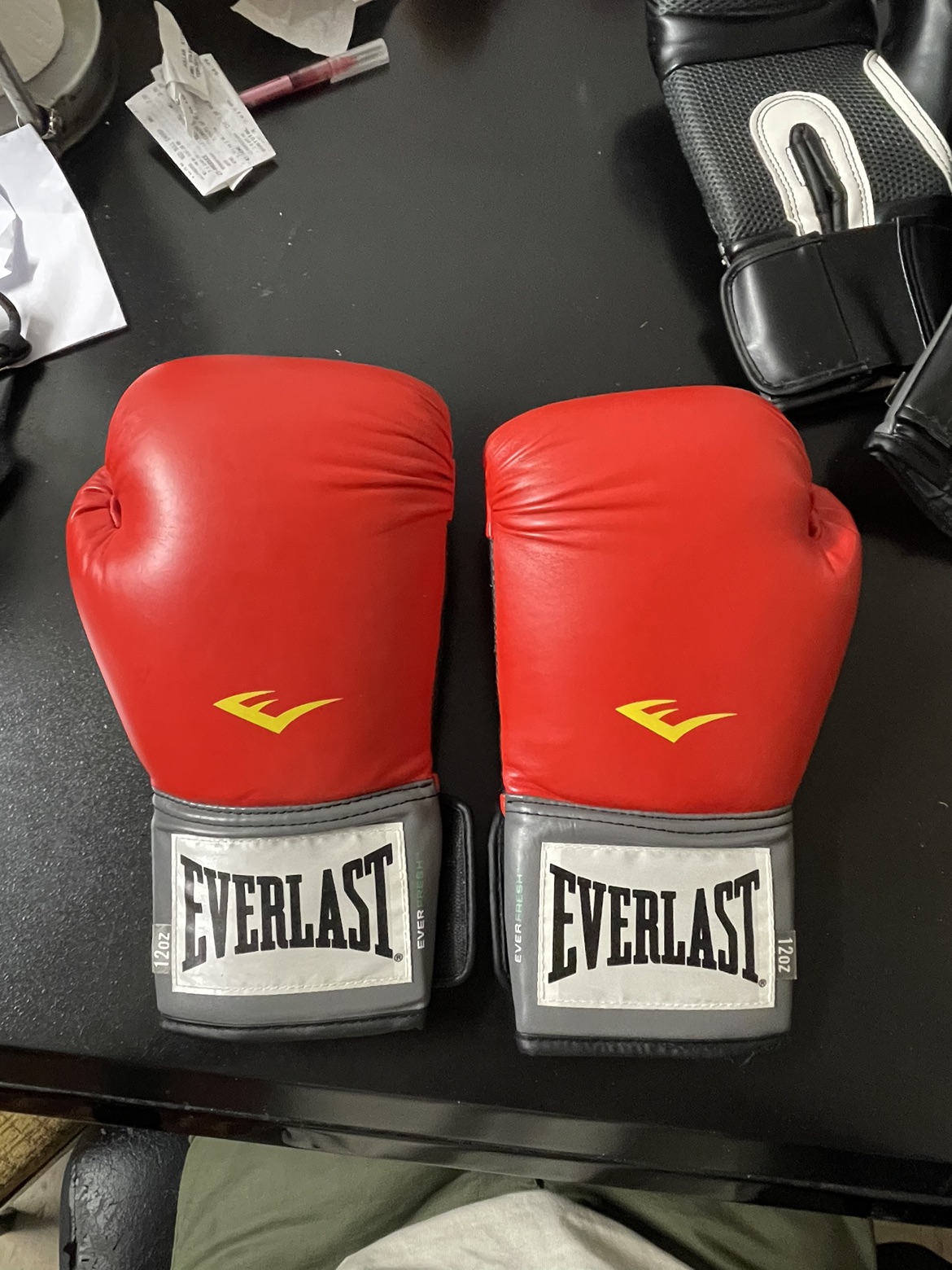 *TWO PAIRS* 12oz Everlast Boxing Gloves - photo 4