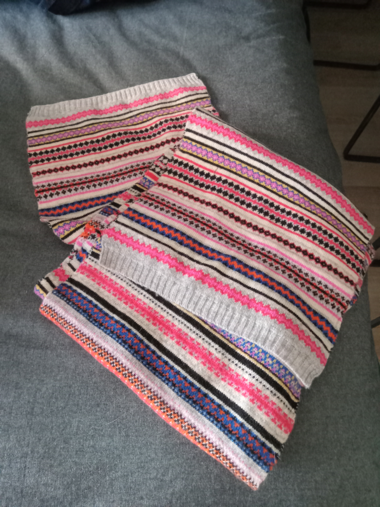 gap scarf thumbnail
