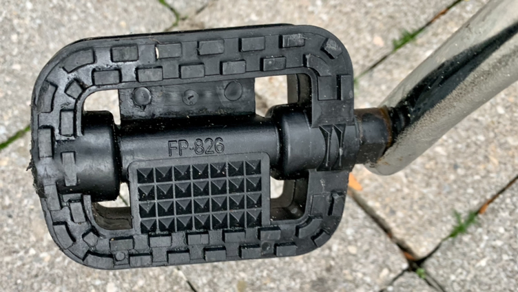 Wow! Dutch style 6 speed comfort cruiser bike, removable basket! image indicator(5)