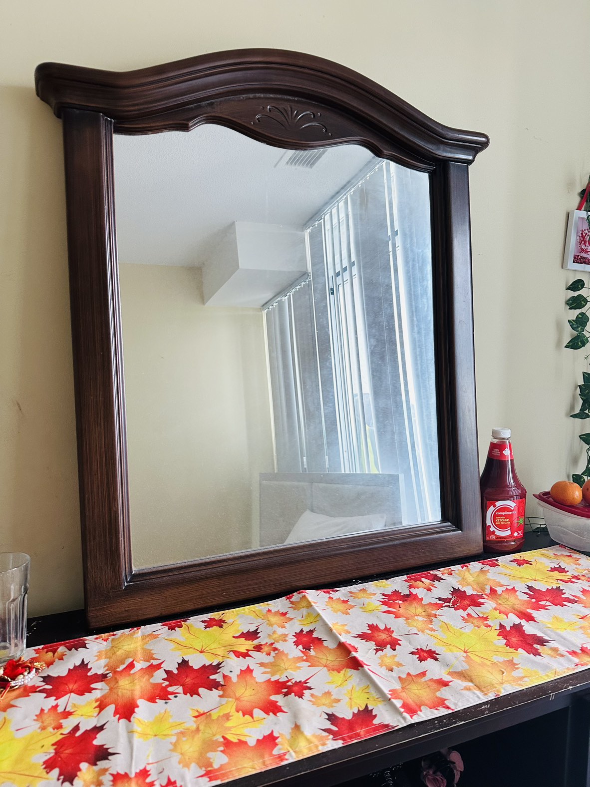 Stylish Room Cabinet/Vanity with Oversized Mirror - photo 3
