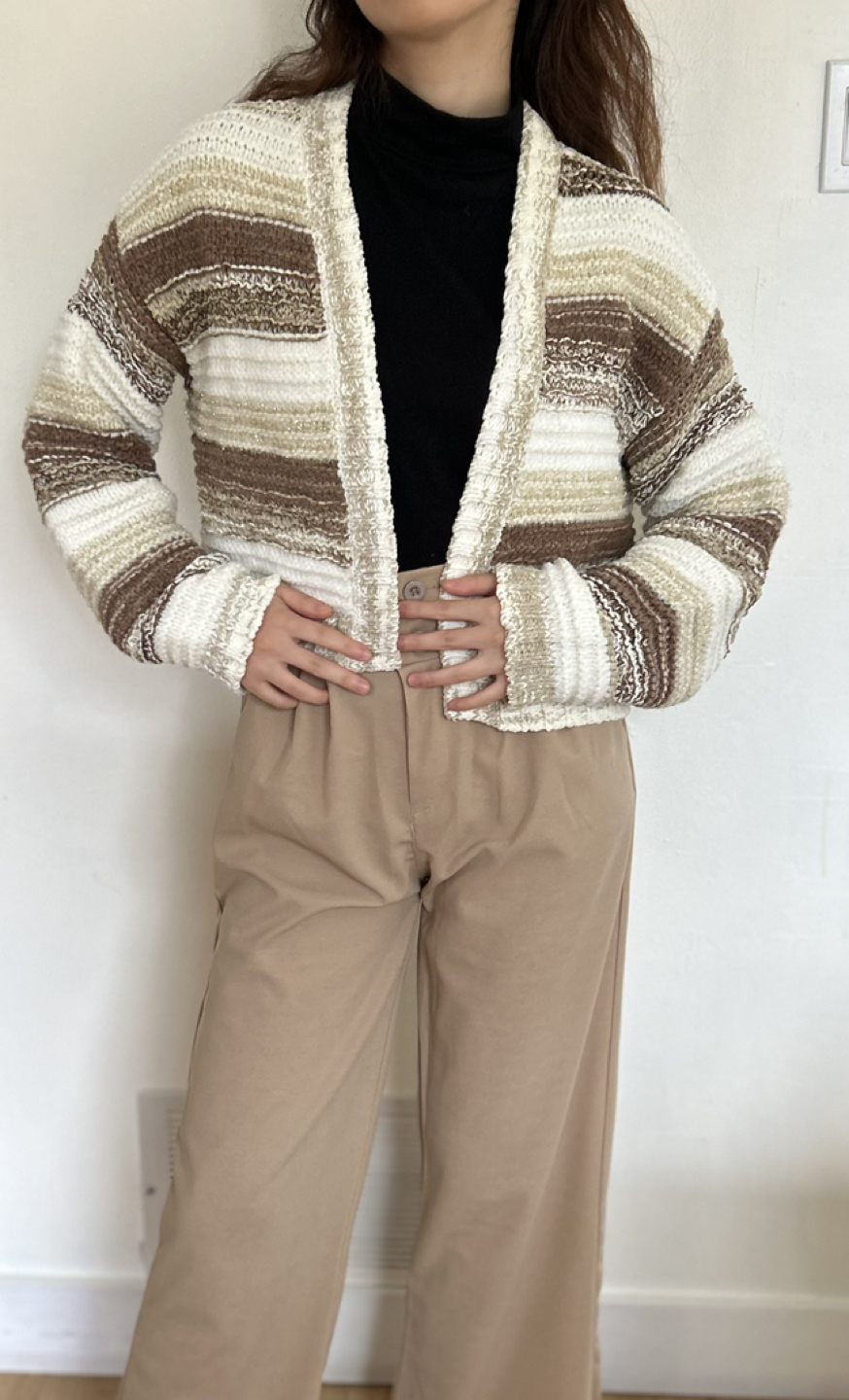 BRAND NEW YARN KNIT SWEATER thumbnail