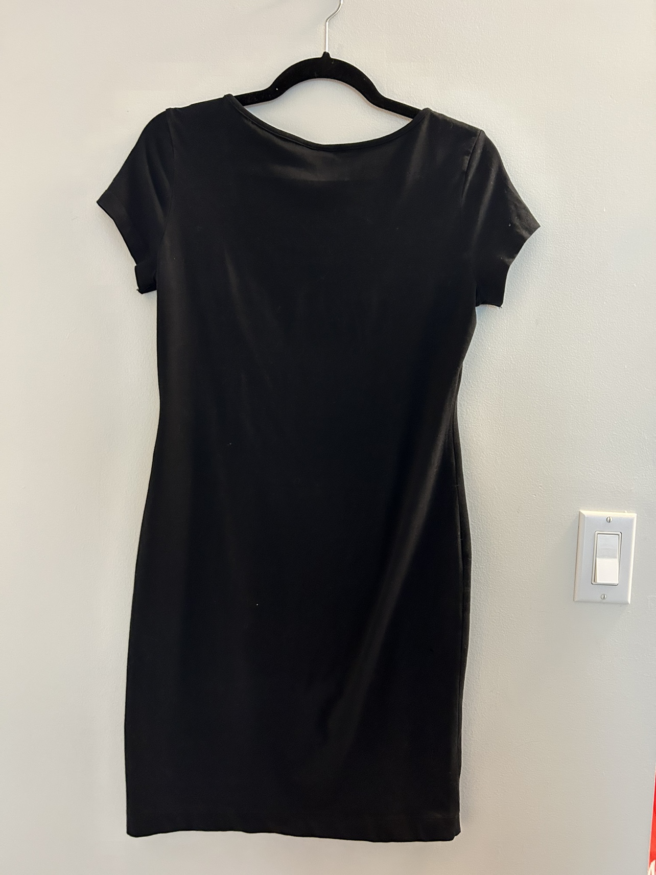 Black Dress image indicator(2)