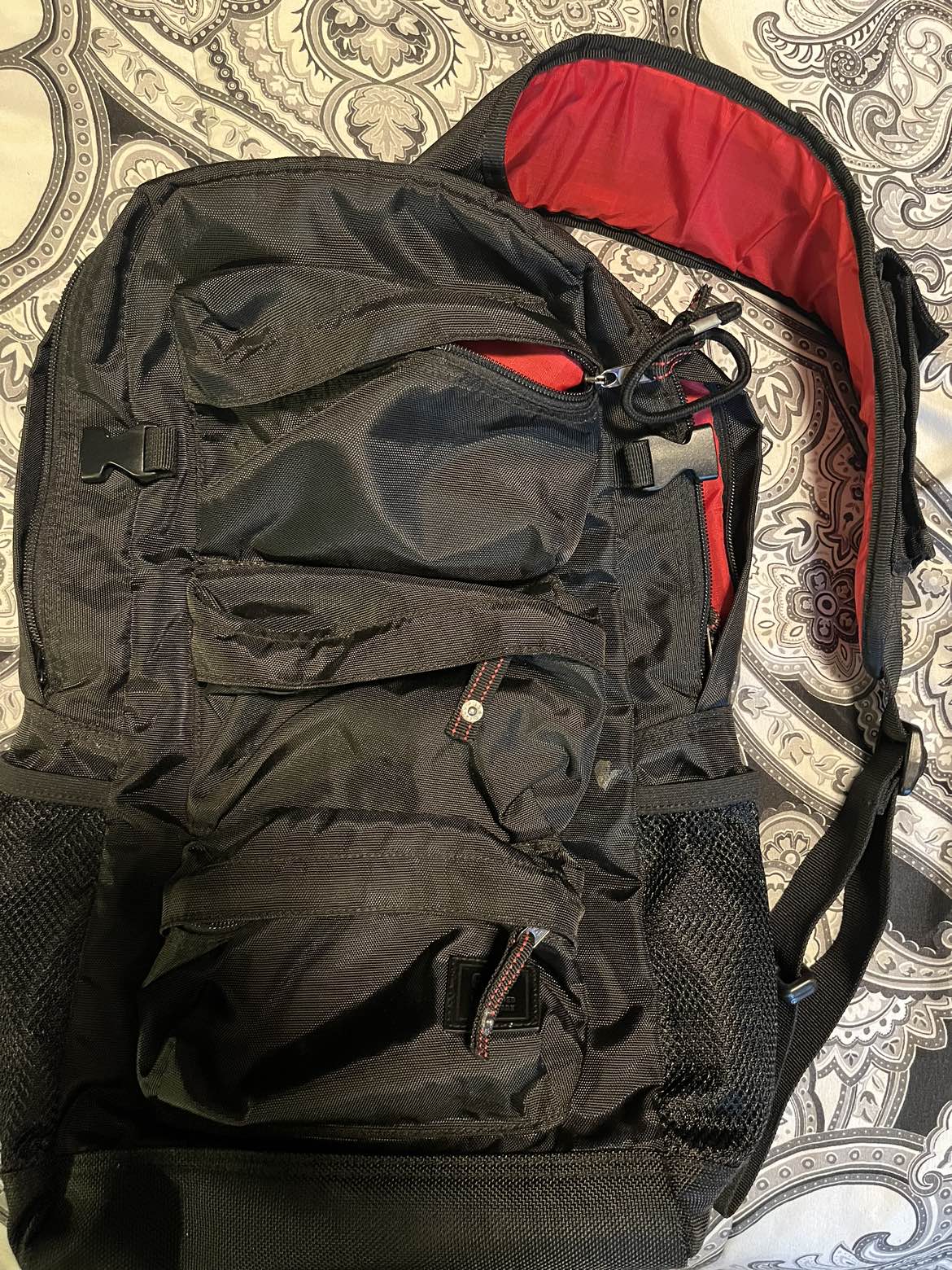 Gap one strap backpack