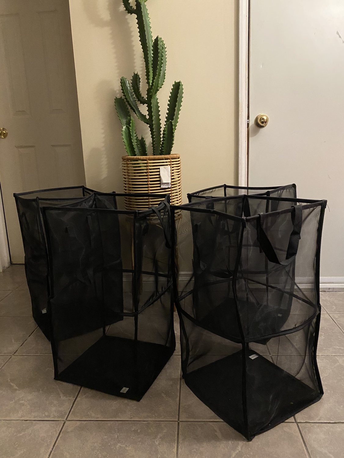 COLLAPSIBLE /FOLDABLE LAUNDRY STORAGE CONTAINER BASKETS thumbnail
