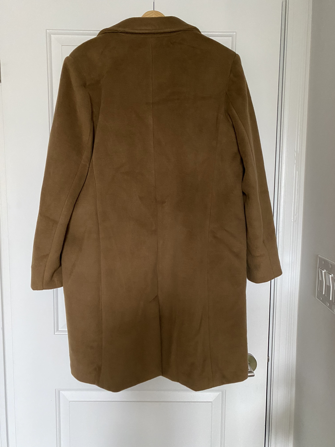 Vegan fall winter coat by NOIZE image indicator(3)