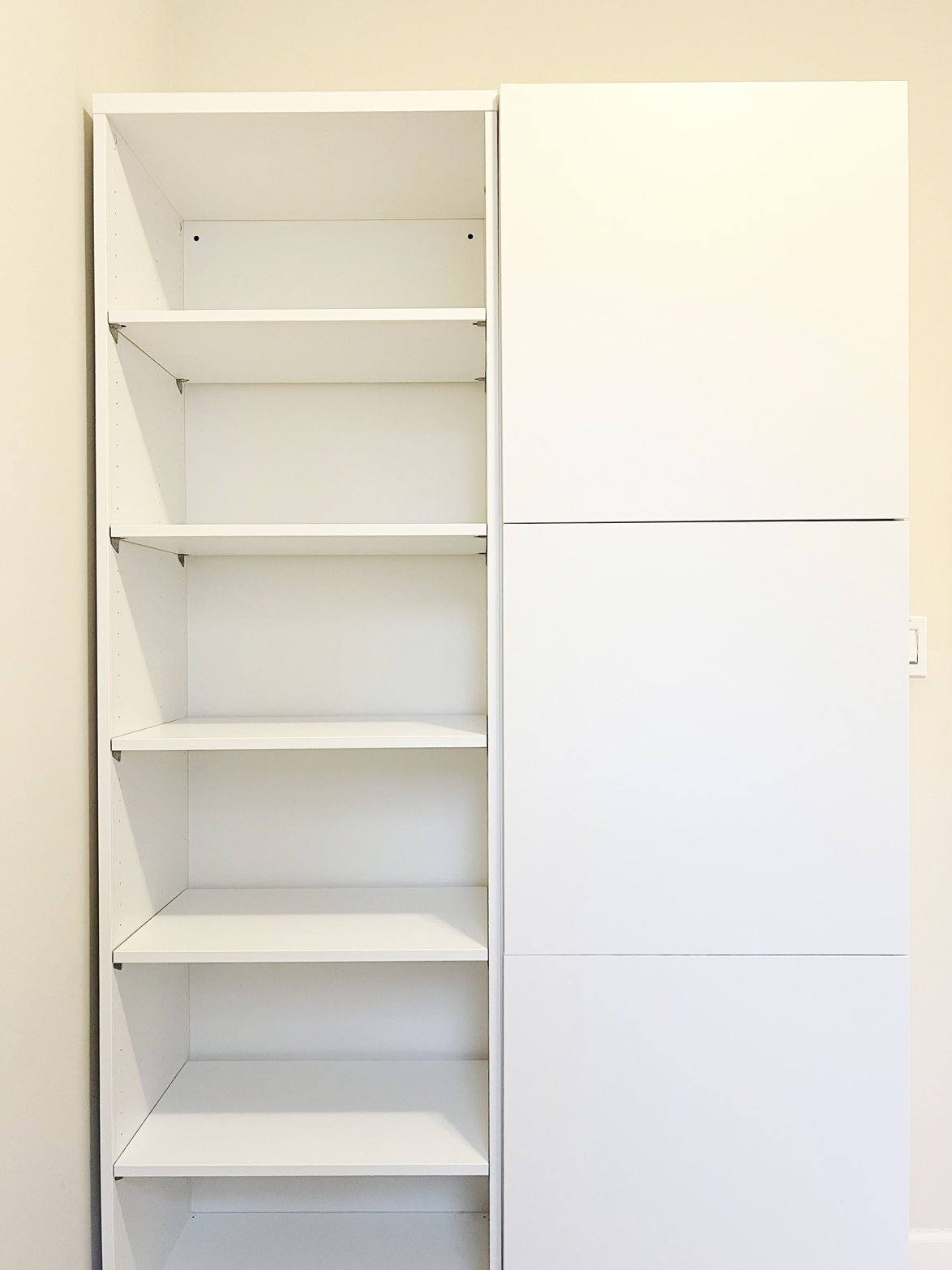 Ikea Besta storage combination with doors image indicator(3)