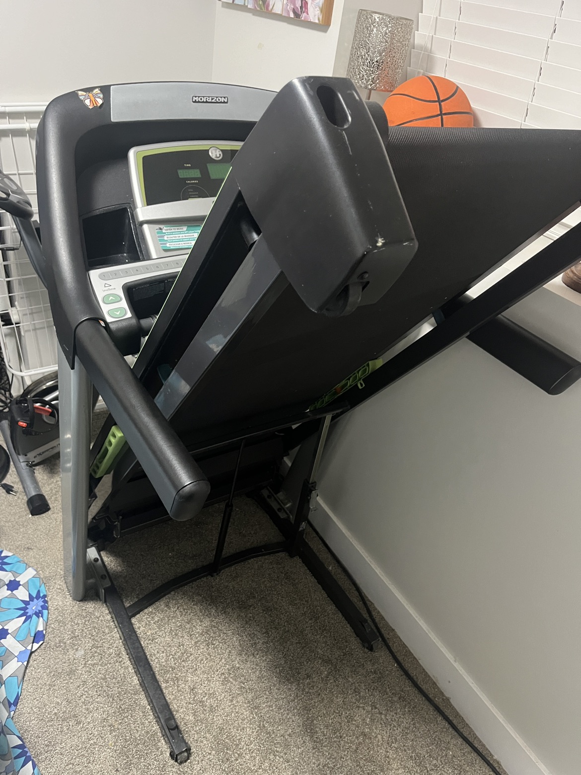 Treadmill, along with speaker and fan inbuilt