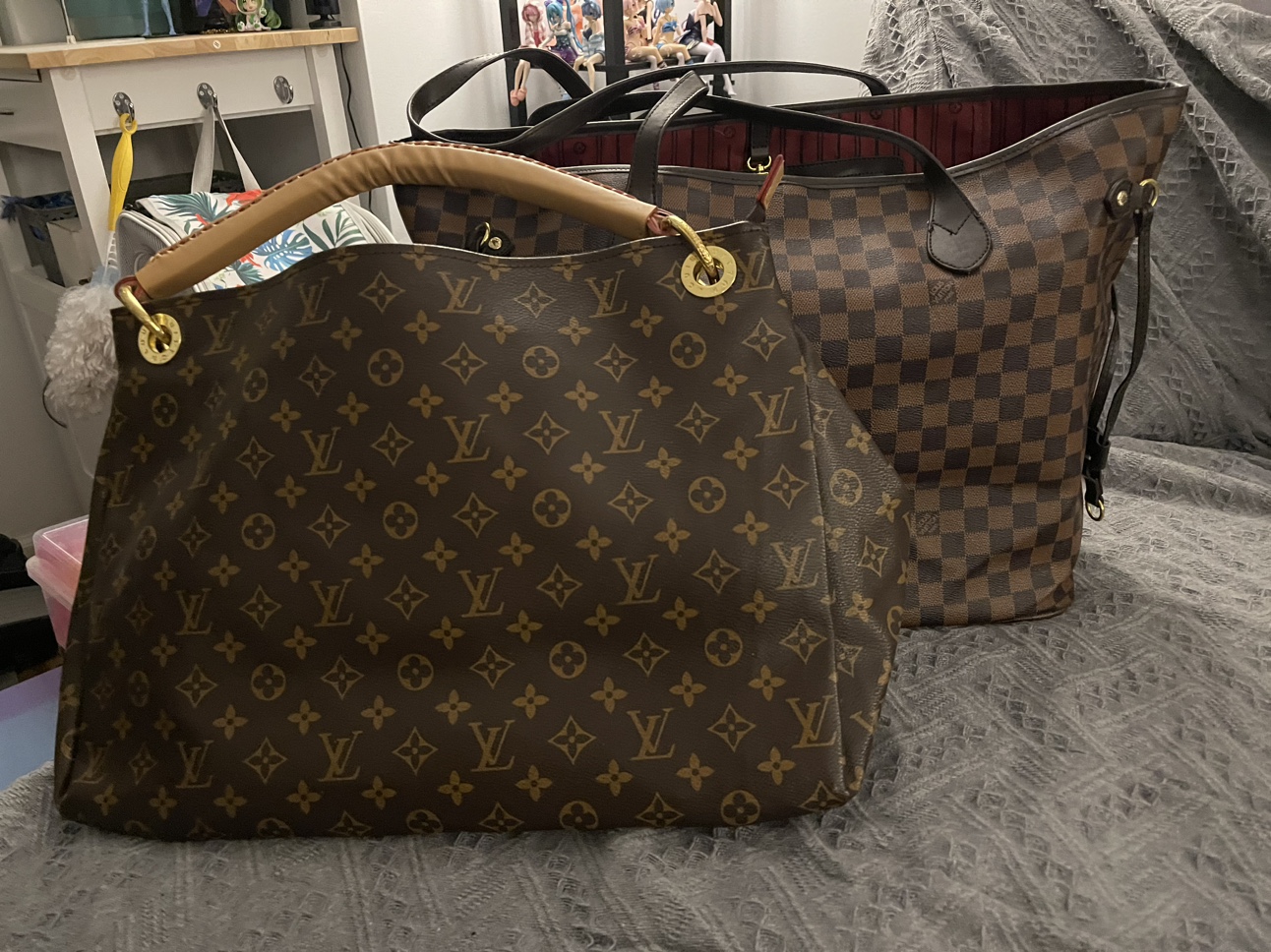LOUIS VUITTON Artsy MM one shoulder hobo hand bag