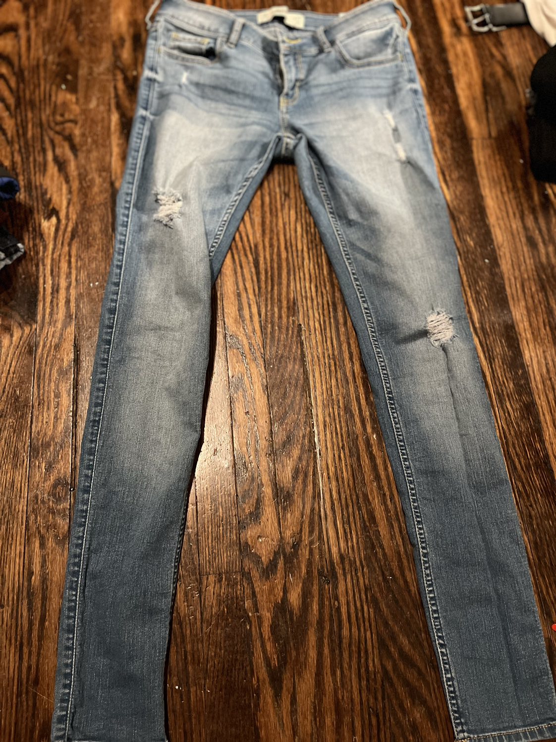 Hollister jeans thumbnail