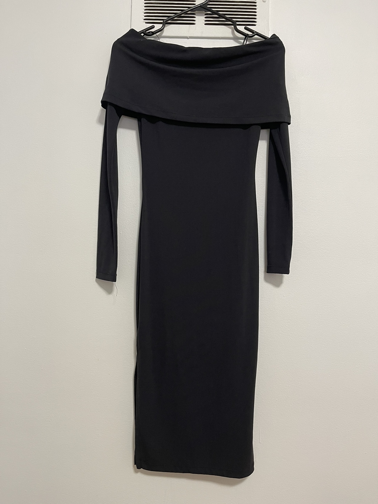 Black dress thumbnail