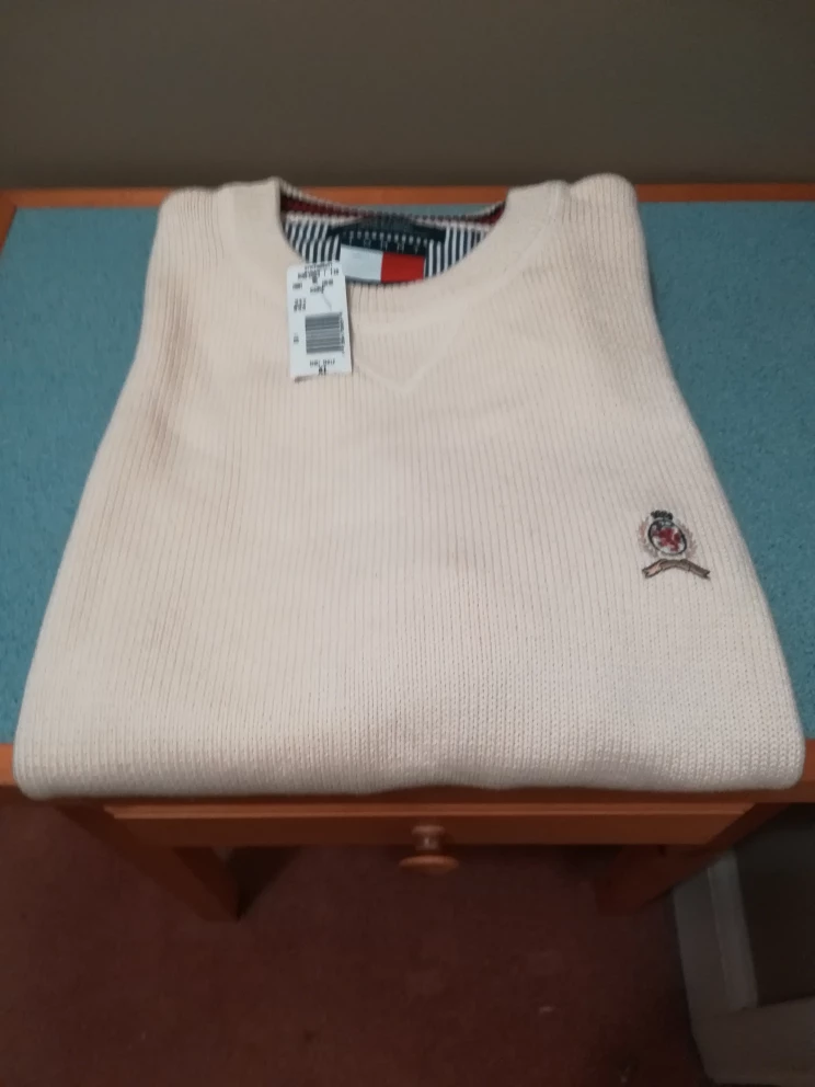 MEN'S XL TOMMY HILFIGER SWEATER