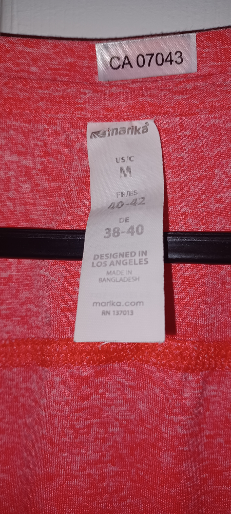 Size Medium Workout Top image indicator(3)