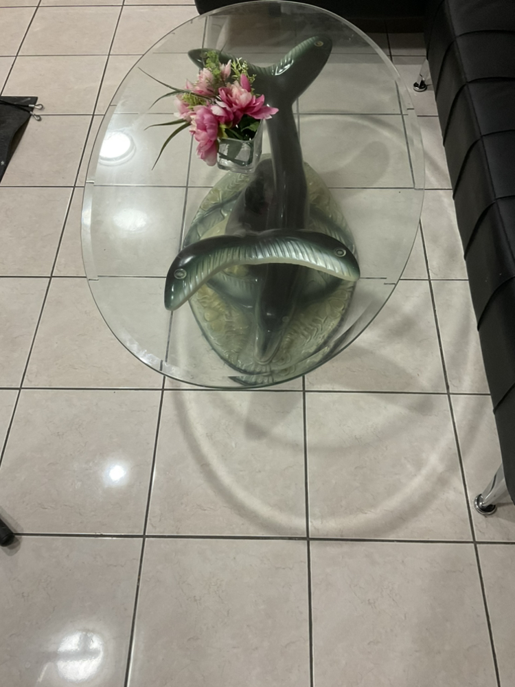 Round coffee table moving out sale!!!! image indicator(3)