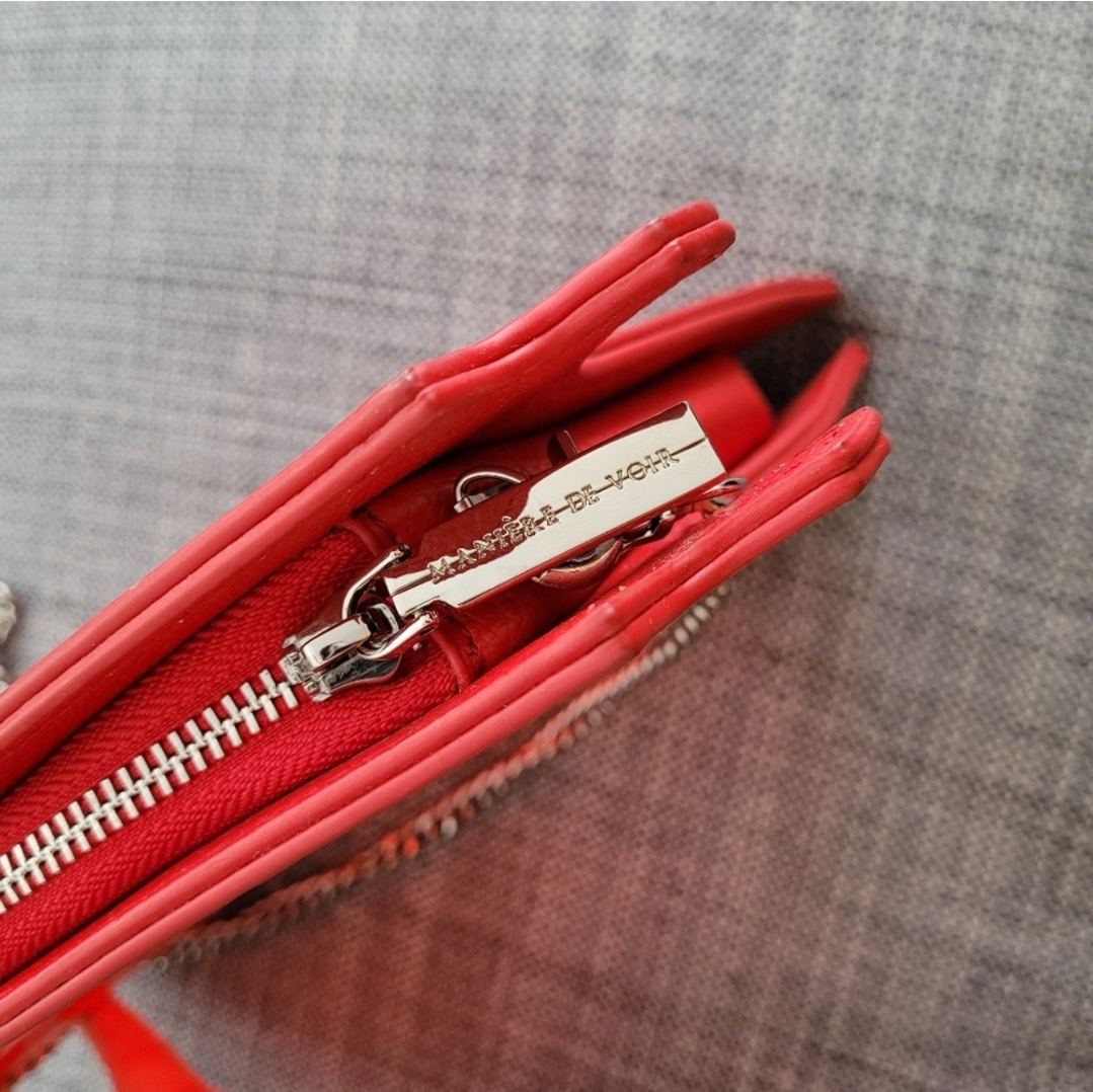 Vegan leather bag image indicator(5)