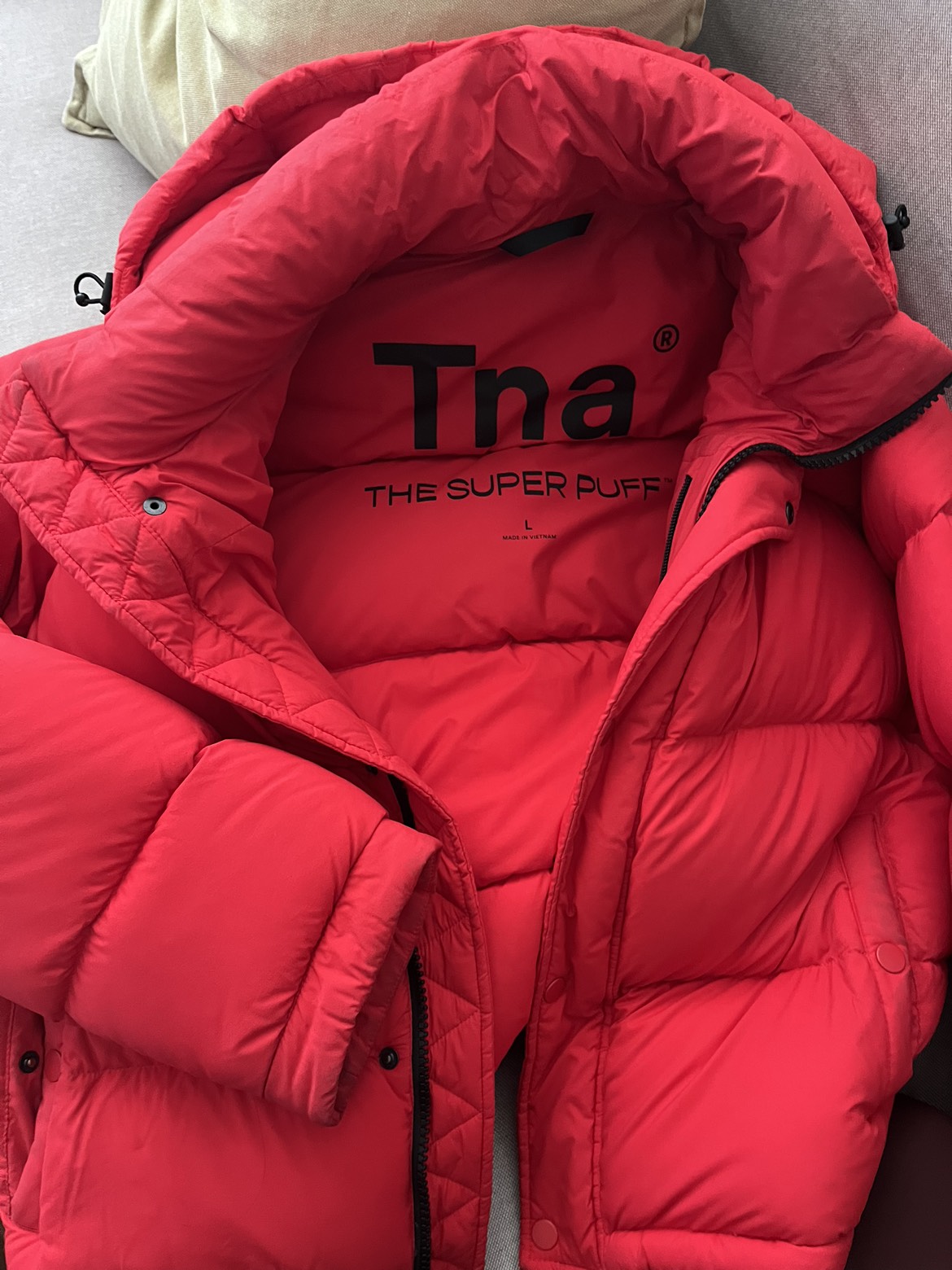 TNA Super Puff Shorty Jacket - Lg - photo 2