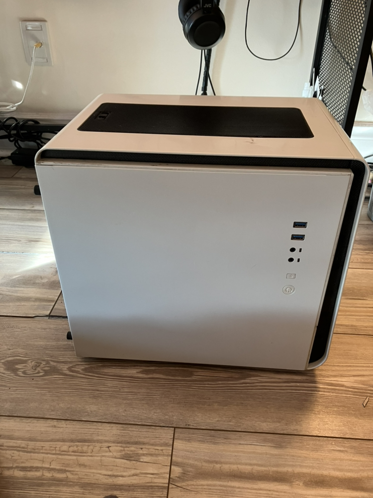Used PC - Ryzen 5 3600 XT 16GB RAM - photo 2