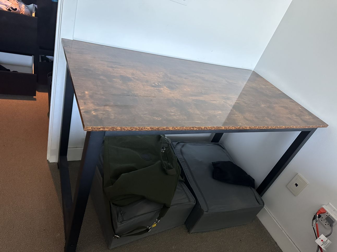 Wood office desk - photo 2