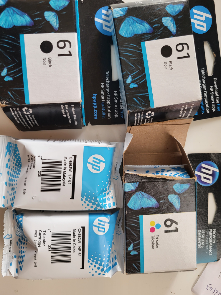 HP 61 Black and Tri-colour Original Ink Cartridges thumbnail
