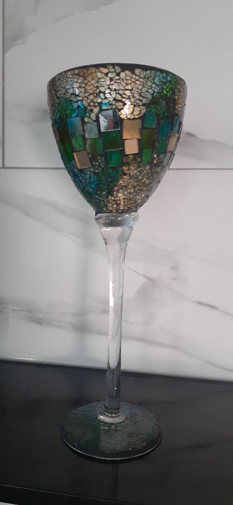mosaic display vase
