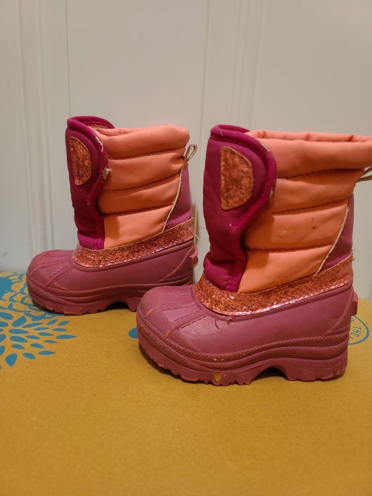 the childrens place toddler girl snowboots image indicator(2)