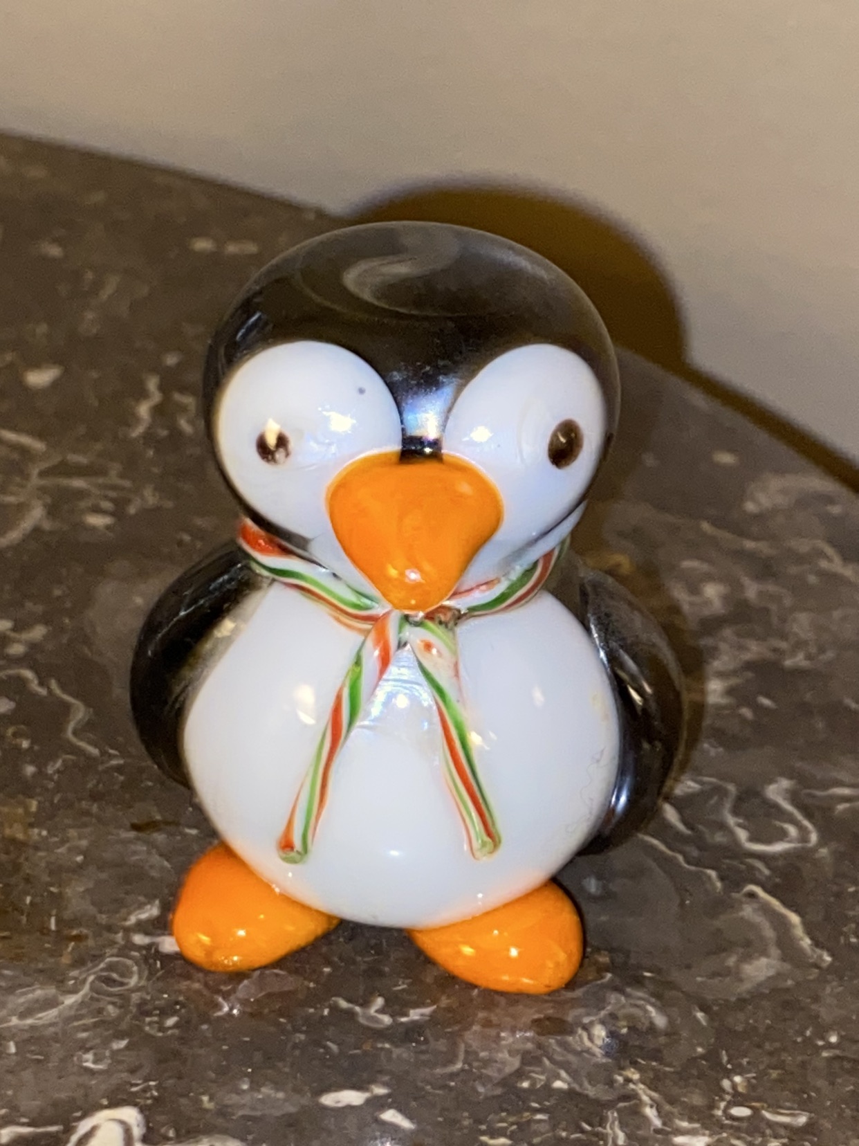 Vintage very cute glass penguin figurine/ firm price image indicator(7)