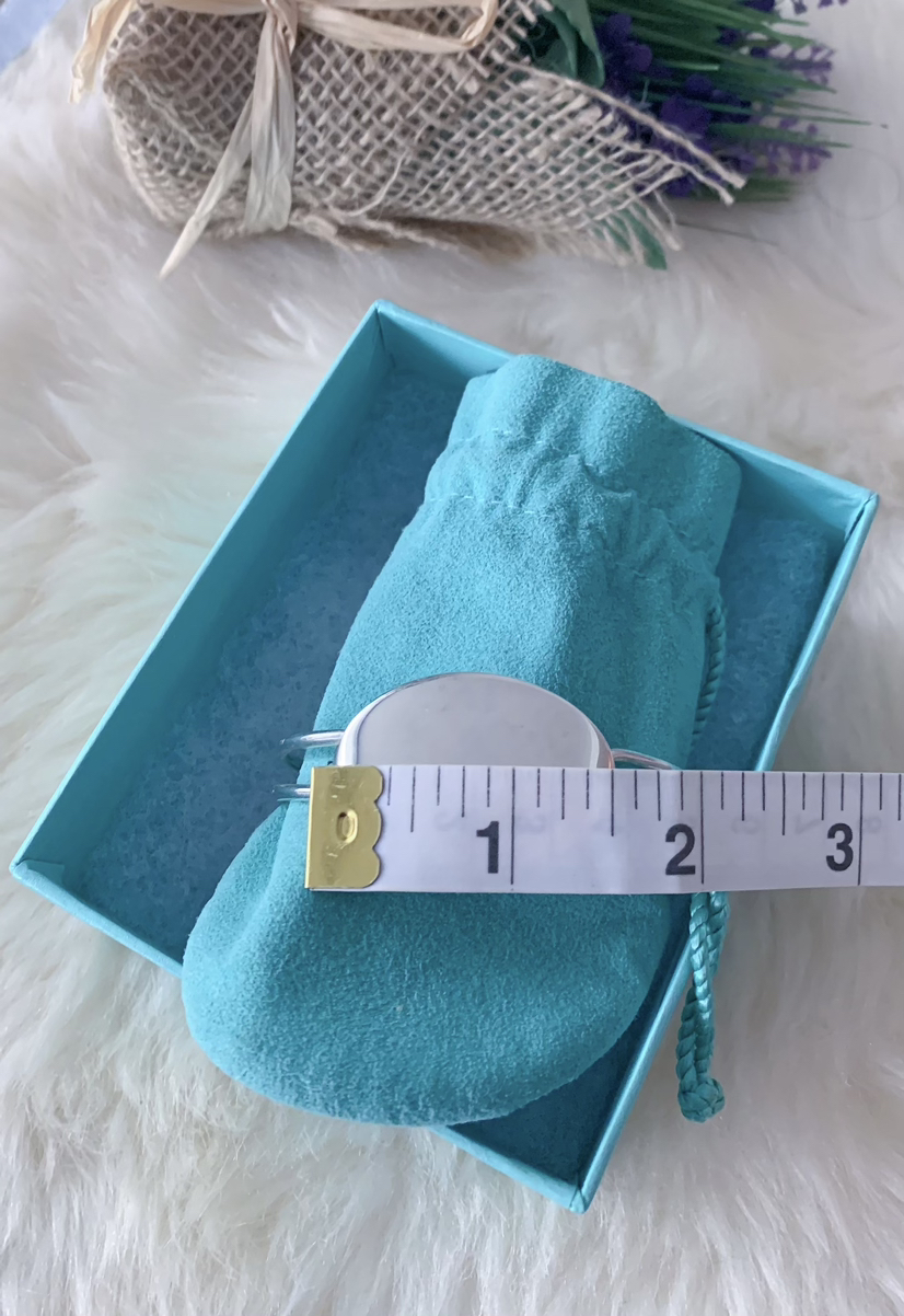 Tiffany & Co XL plain oval bangle bracelet image indicator(9)