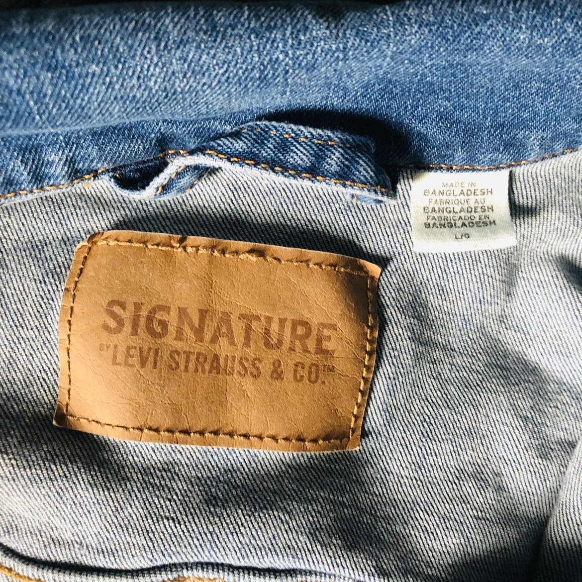 Levi’s signature denim jacket size Large - photo 2