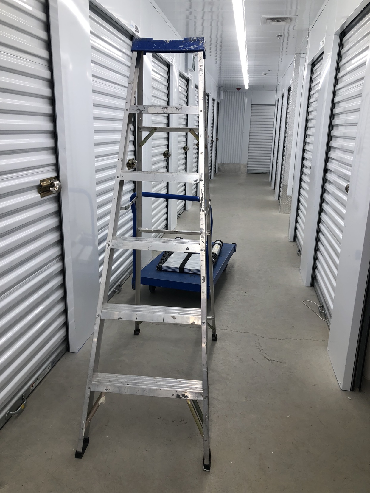 6 foot Aluminum Ladder (A-Frame) - photo 2