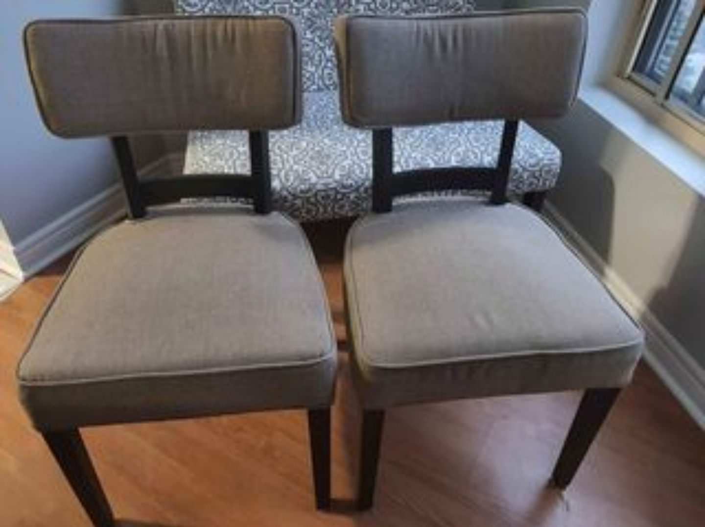 2 dining chairs thumbnail