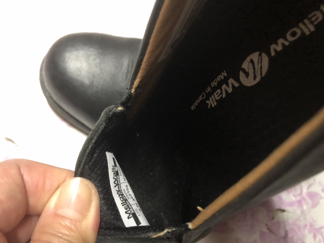 Woman’s leather safety shoe image indicator(3)