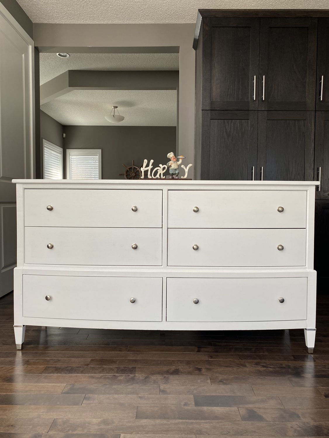🏆 Elegant refurbished wide and deep drawers / dressers / chest thumbnail