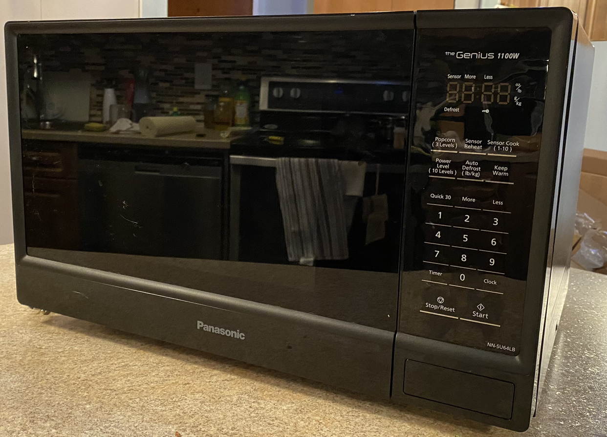 Panasonic Genius 1.3 Cu. Ft. Microwave - photo 2