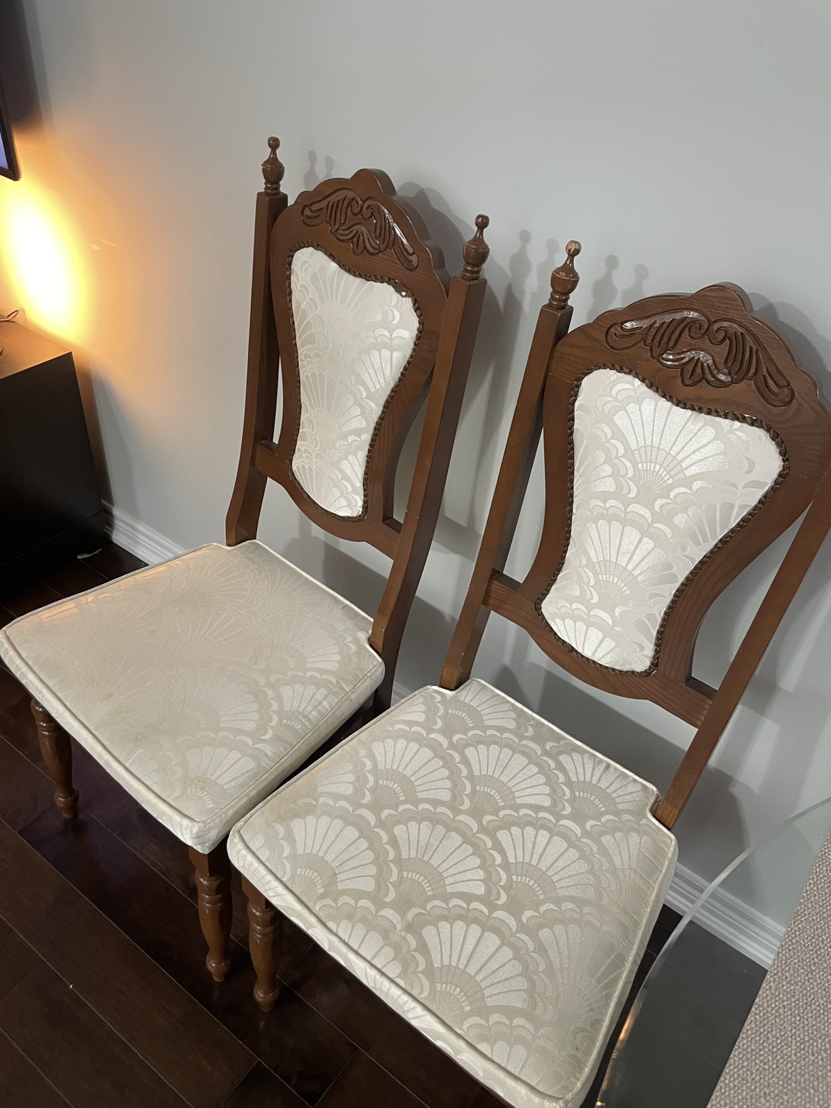 Dining chairs set of 4