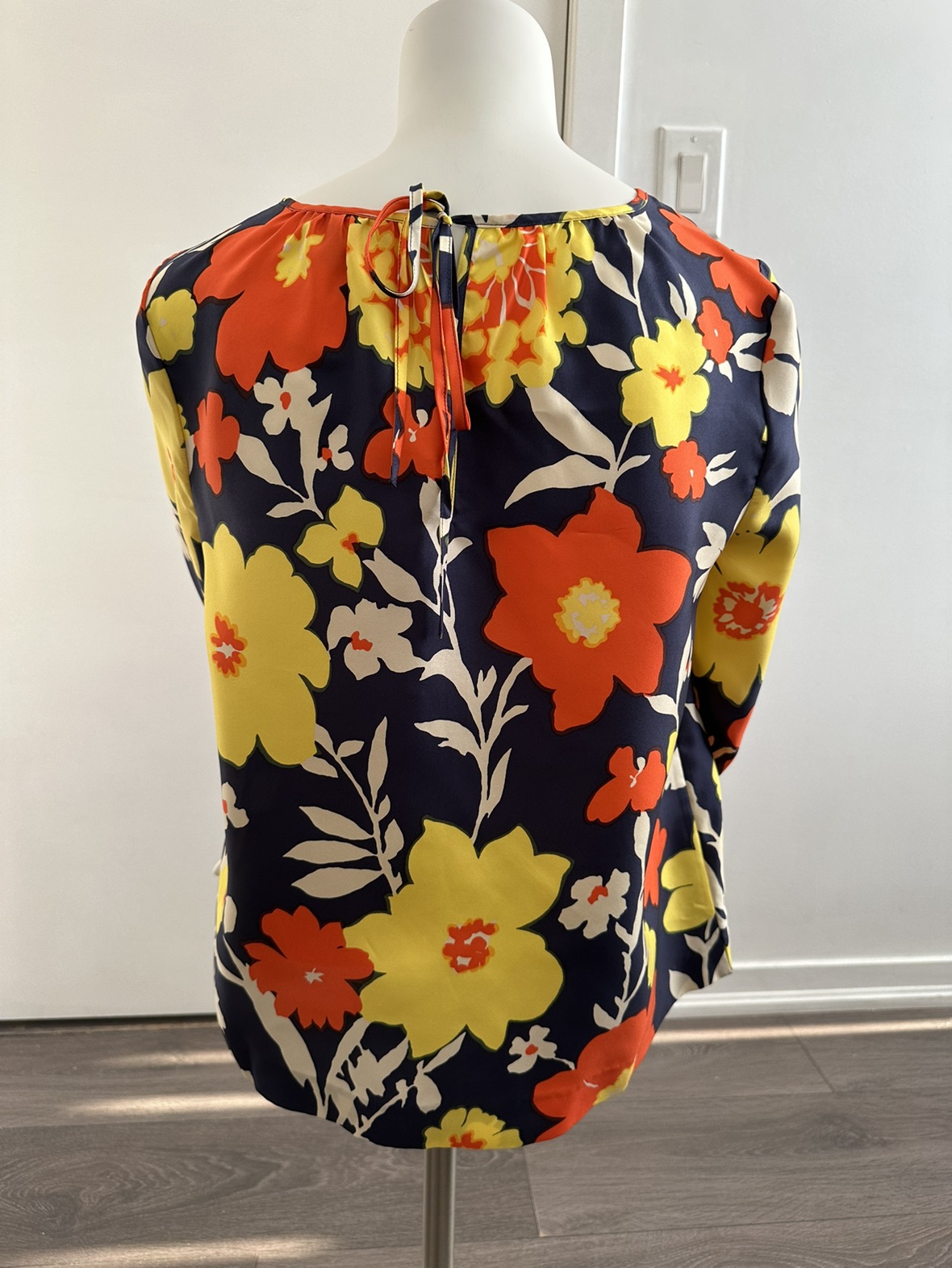 J. Crew 100% Silk Blouse - photo 2