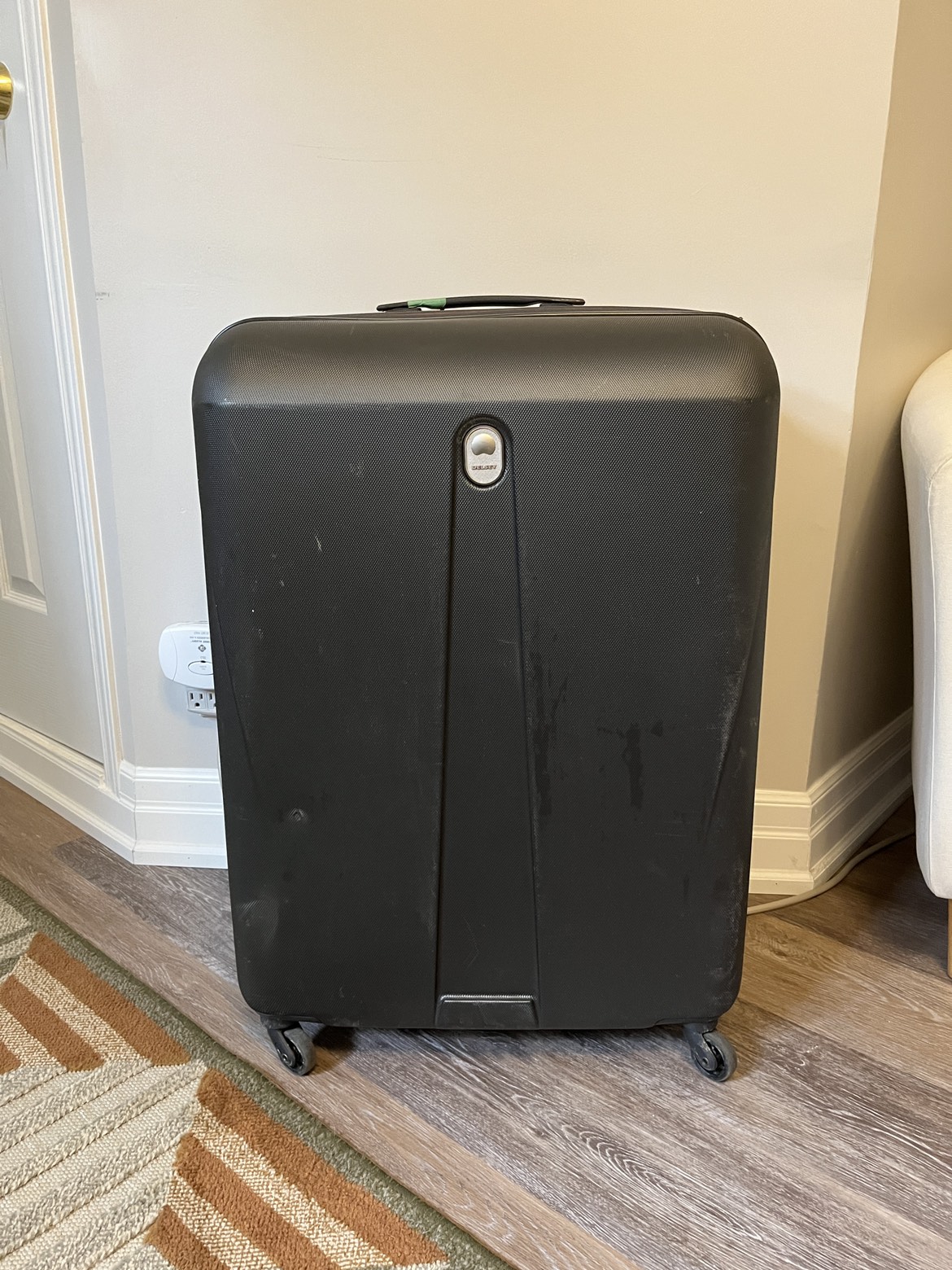 Hard shell large luggage