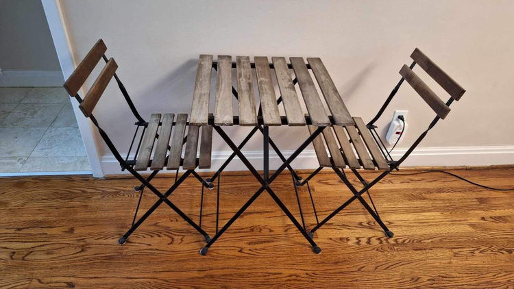 Bistro set image indicator(2)