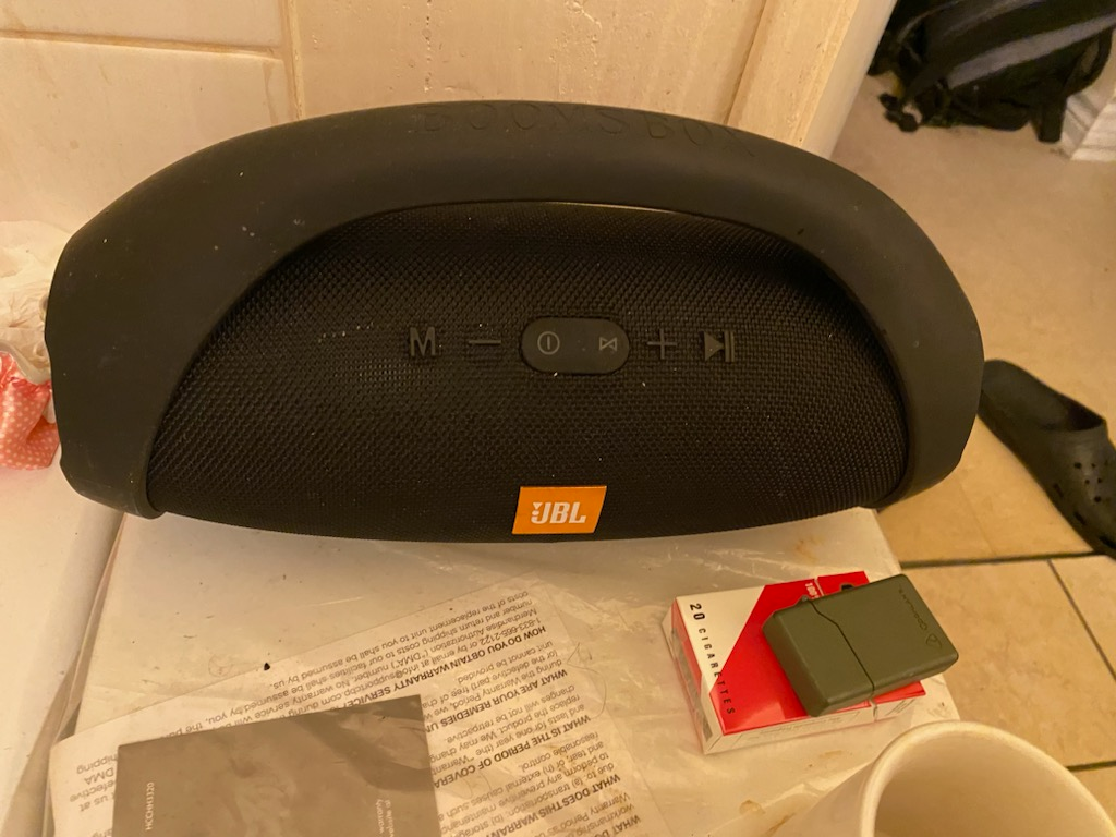 jbl Bluetooth speaker