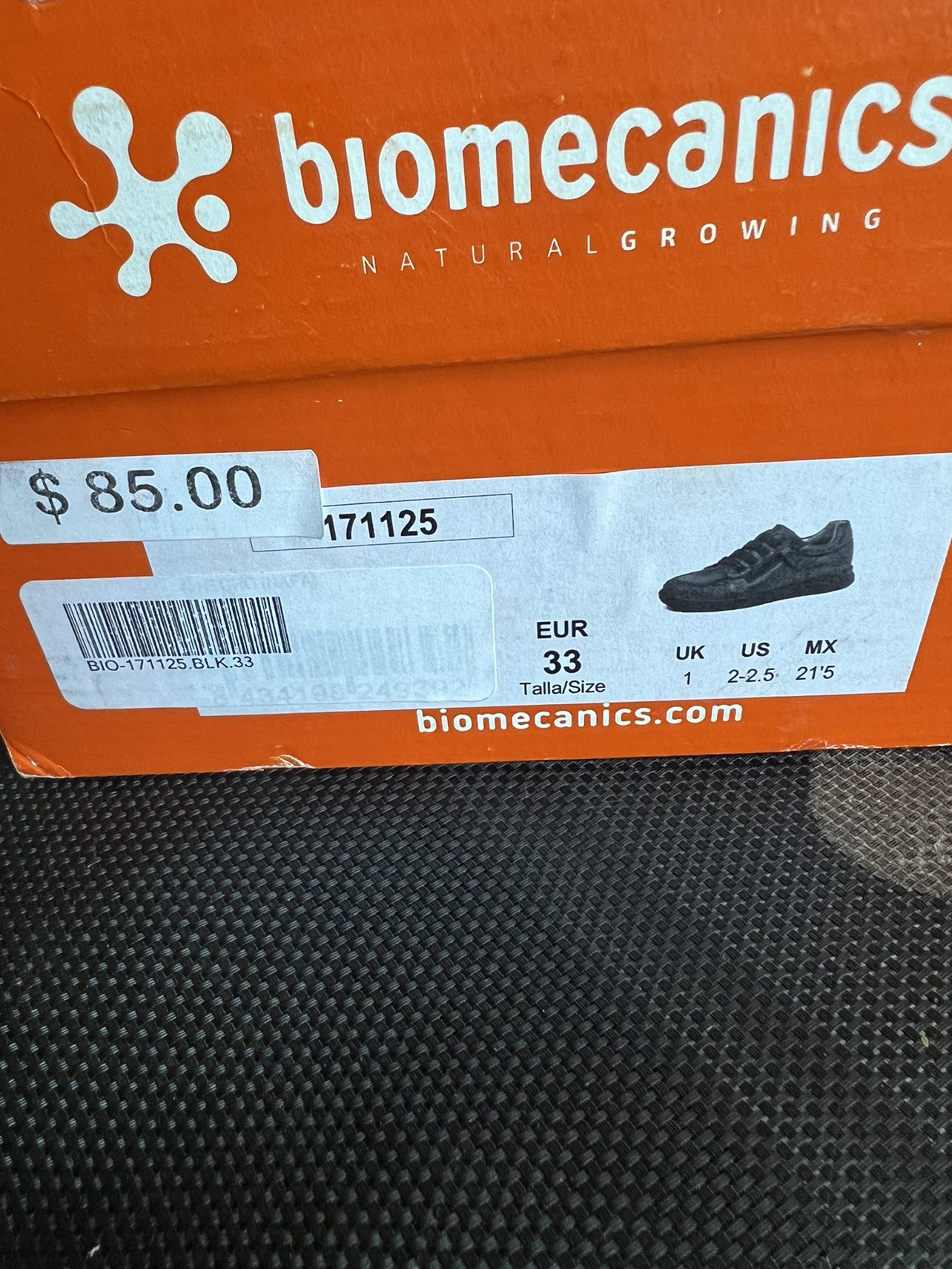 Brand new girls shoes image indicator(2)