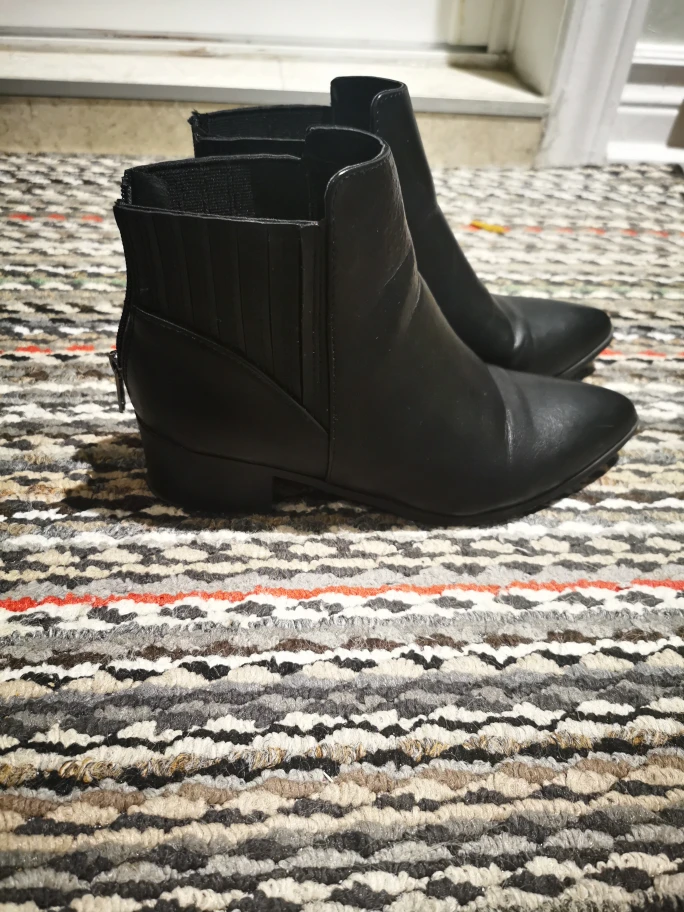 ladies ankle shoes thumbnail