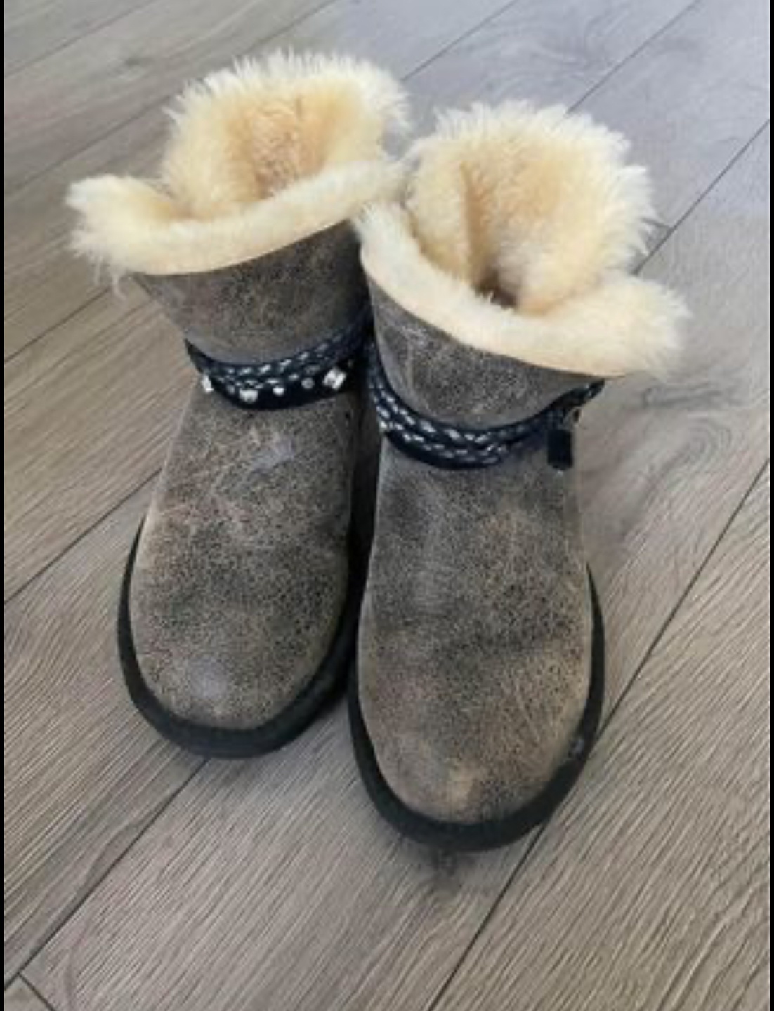 Mini UGGS Size 5 Women - $60