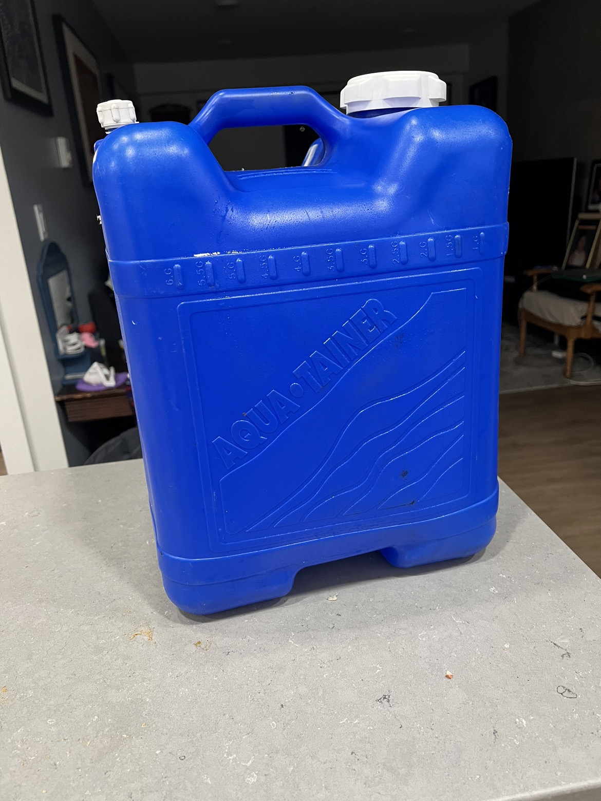 Water container - photo 2