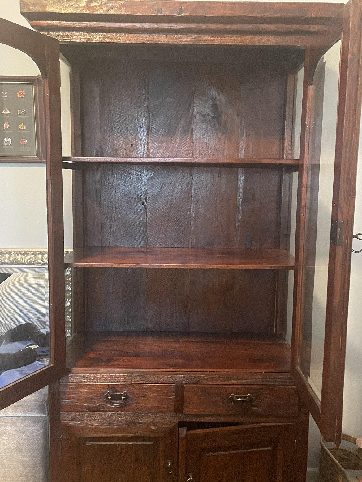 Wood display hutch - photo 2