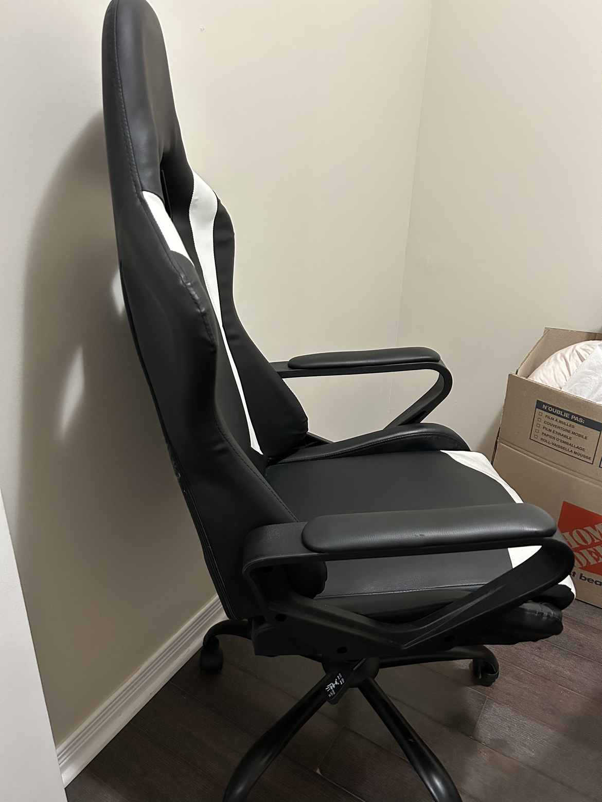 Ergonomic office/ gaming chair - photo 3