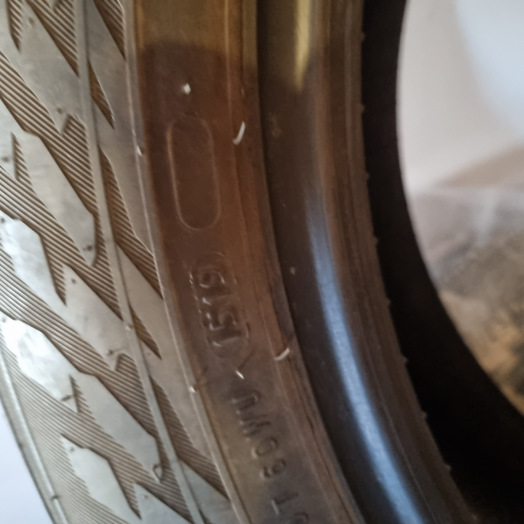 235/55/r19 Winter tires with studs - photo 2