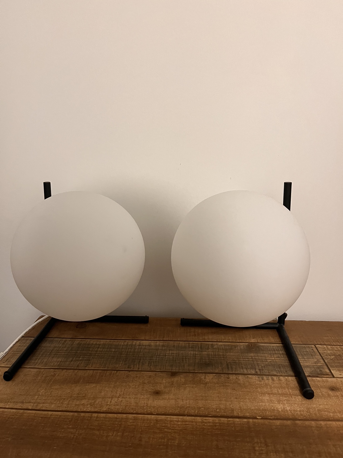 2 Night lamps