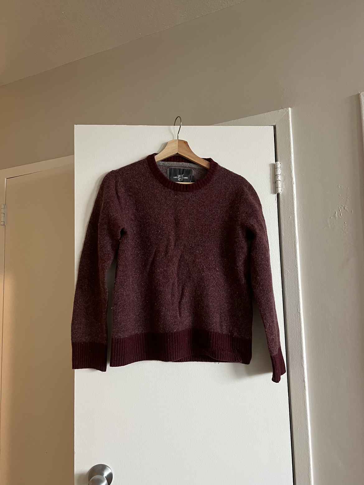 H&M sweater thumbnail